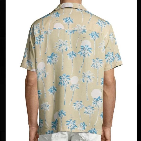 ❀ NWT WESC Nevins Hawaii Button up Shirt ❀ - Picture 3 of 7